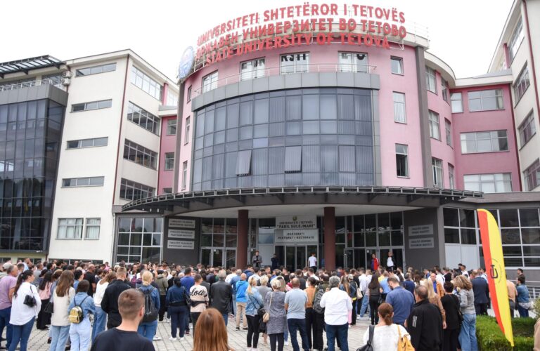 1111REDAKT.1800-studente-ne-vit-te-pare.jpg