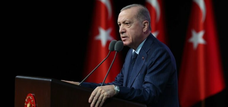 806x378-erdogan-we-halt-trade-with-israel-to-encourage-others-to-stop-gaza-bloodshed-1714998474749-7.jpeg