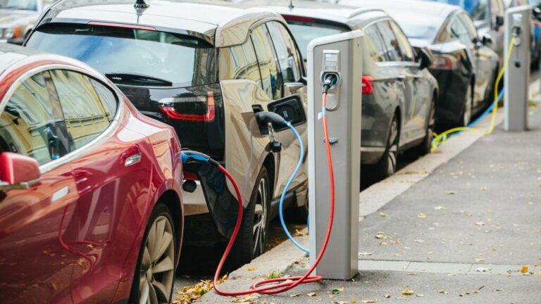 EVs-1024x576.jpg