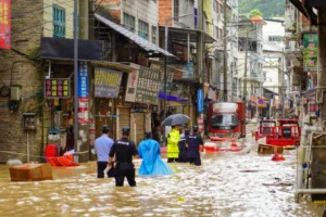AFP__20250625__63NQ73Z__v1__HighRes__ChinaWeatherFloods-1750917393-1024x683-1.webp.webp