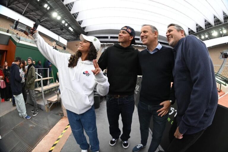 Samsung-Mobile-Street-League-Skateboarding-Partnership-Expansion-Open-Always-Wins-Team-Samsung-Galax.jpeg