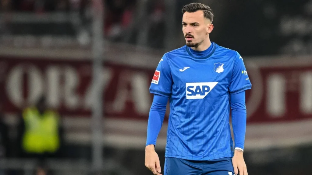 Jo vetëm në Austri, Mërgim Berishën e kërkon edhe skuadra e shqiptarëve në Serie A