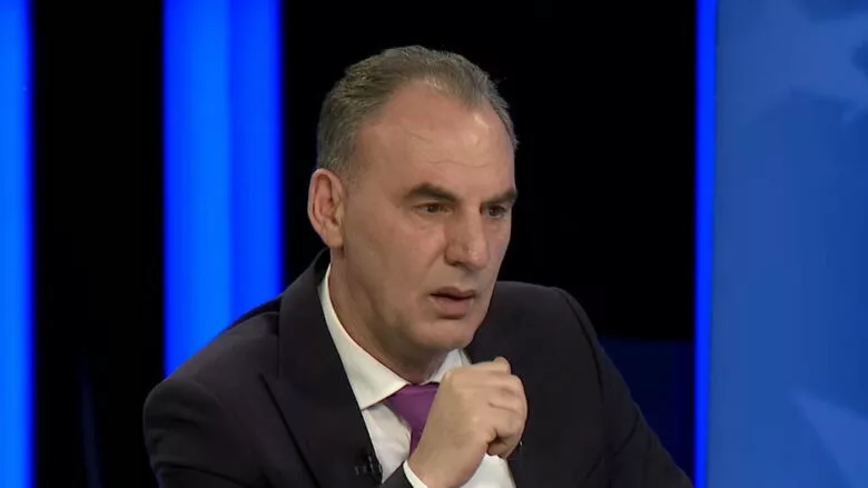 Limaj kërkon dorëheqjen e Vjosa Osmanit, thotë se e shkeli Kushtetutën