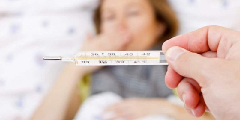 Nëse keni temperaturë, ja çfarë duhet të bëni urgjent