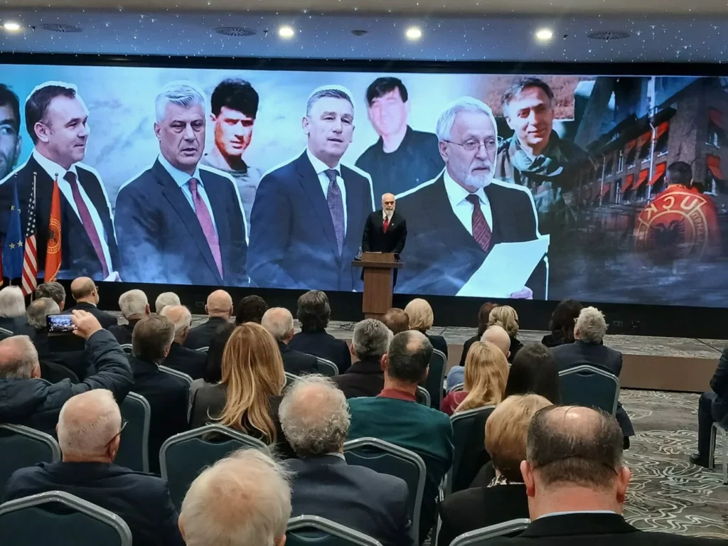 Rama: Nëse dënohen krerët e UÇK-së, atëherë të arrestohen edhe Clinton e Blair