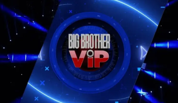 Artani futet në pishinë gjatë prime-it, kjo është arsyeja