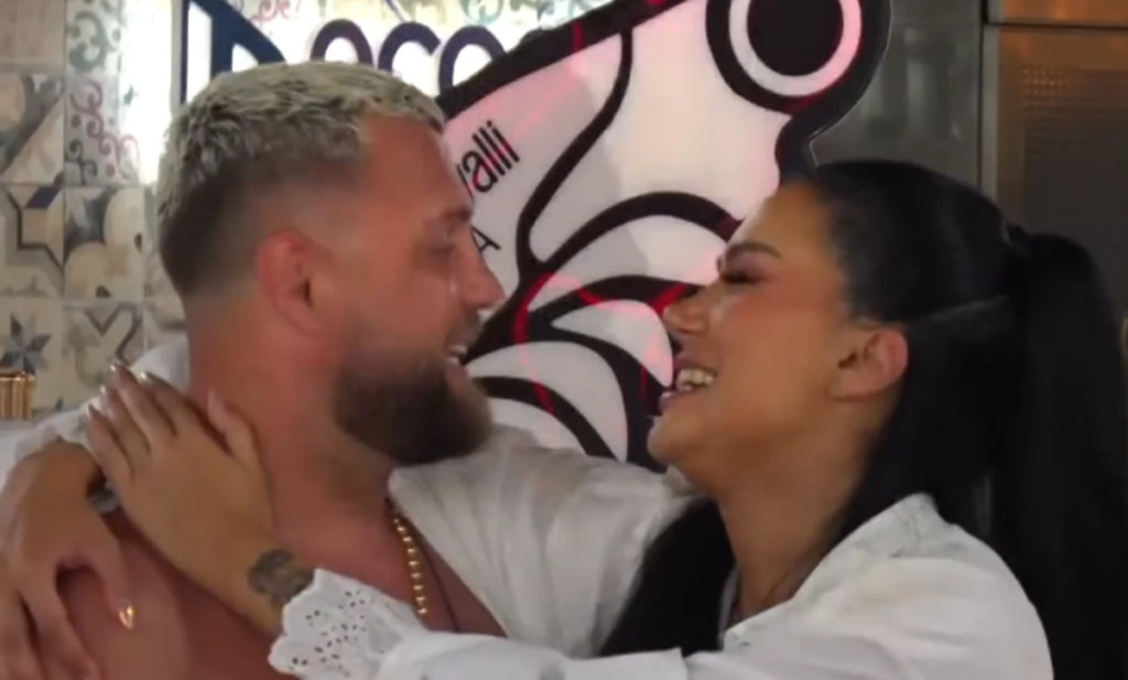 “Të duhet një si Efi në këtë lojë”, Luizi vihet në siklet nga pyetja që i bëhet