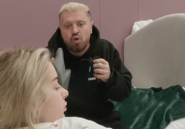 “Fëmijë i keq”, Labi vazhdon me akuzat ndaj Elijonës