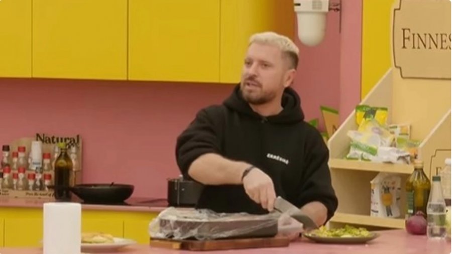 Sa mirë ta kem gjithë shtëpinë kundër