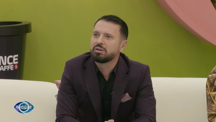 Labi lajmërohet dhe ka disa fjalë për Elijonën, përmend dhe Albën