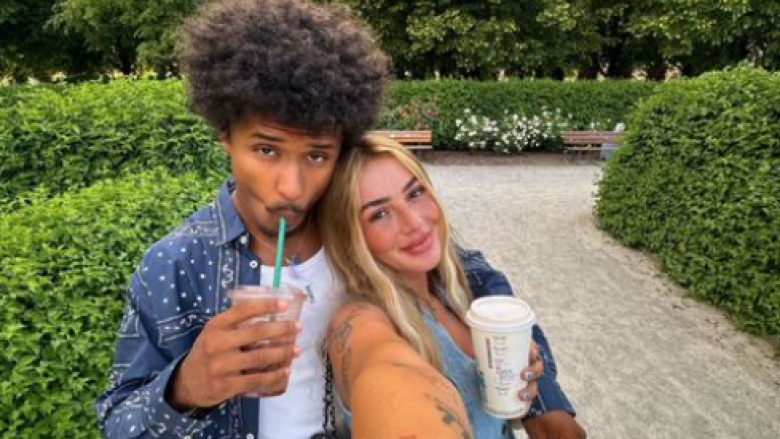 Adeyemi sërish në qendër të kritikave, paraqitja në klipin e Loredanës ngjall reagime